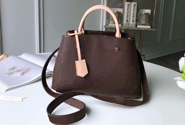 2023 new 9a bag montaigne bb mm momogran canvas totes handbags,empreinte leather,come dust ing, Black
2023 new 9a bag montaigne bb mm momogran canvas totes handbags,empreinte leather,come dust ing, Black