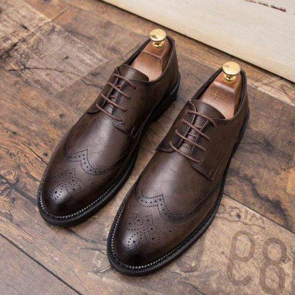 newly men's quality leather shoes black brown wedding increasing shoes leather soft man dress formal pointed toe a51-84
newly men's quality leather shoes black brown wedding increasing shoes leather soft man dress formal pointed toe a51-84