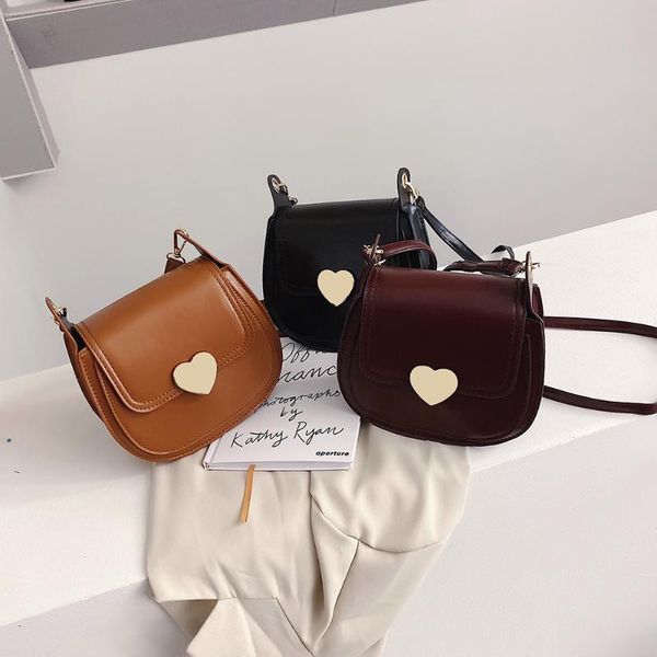 original design chain bag women 2020 new fashion simple metal love square bag girl's one shoulder messenger
original design chain bag women 2020 new fashion simple metal love square bag girl's one shoulder messenger