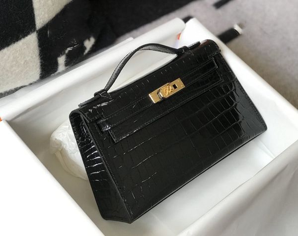 2020 new designer light luxury design chain bag ladies handbag crossbody bag fashion charm universal classic bag
2020 new designer light luxury design chain bag ladies handbag crossbody bag fashion charm universal classic bag