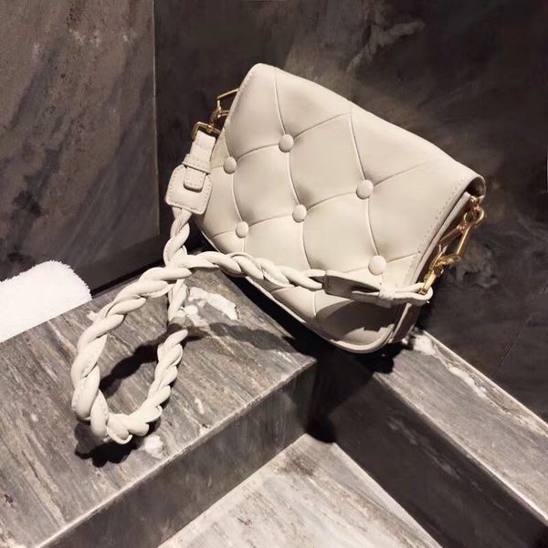 new color contrast handbag trend fashion women's bag multi color color matching shoulder bags star same style designer luxury crossbody
new color contrast handbag trend fashion women's bag multi color color matching shoulder bags star same style designer luxury crossbody