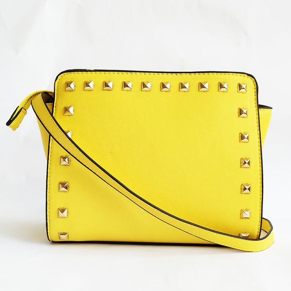 purse hook 2020 new rivet bag korean fashion trend shoulder messenger bag cross pattern pu leather pouch leather luggage tag
purse hook 2020 new rivet bag korean fashion trend shoulder messenger bag cross pattern pu leather pouch leather luggage tag