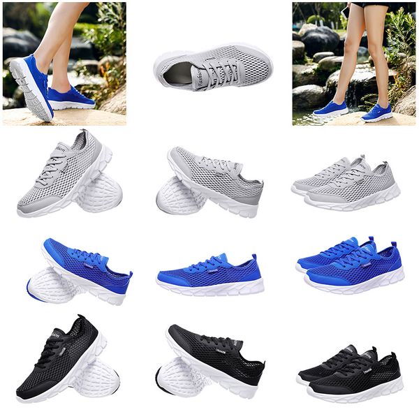 2020 fashion trainers sport triple black white grey blue men women running shoes comfortable breathable net designer sneakers 36-45, White;red
2020 fashion trainers sport triple black white grey blue men women running shoes comfortable breathable net designer sneakers 36-45, White;red