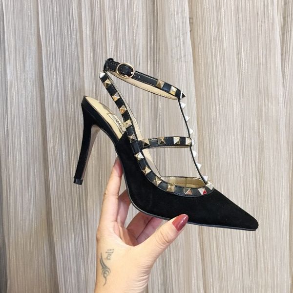 2020 fashion luxury designer women shoes high heels nude black red leather pointed toes pumps bottoms dress shoes rx20020401, Red;white
2020 fashion luxury designer women shoes high heels nude black red leather pointed toes pumps bottoms dress shoes rx20020401, Red;white