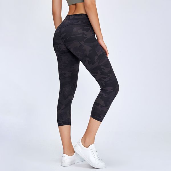 twe classical 3.0 version no camel toe sport fitness capri pants women naked-feel squatproof camo gym yoga cropped tights, White;red
twe classical 3.0 version no camel toe sport fitness capri pants women naked-feel squatproof camo gym yoga cropped tights, White;red