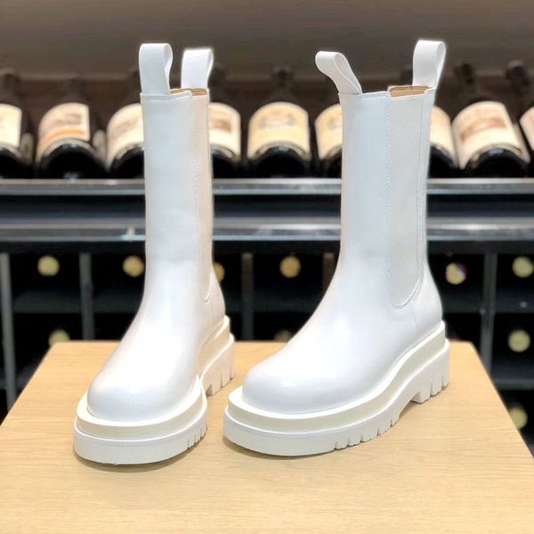 new design winter thick bottom boots leather round toe shoes woman ankle boots for runway motorcycle 2019, Black
new design winter thick bottom boots leather round toe shoes woman ankle boots for runway motorcycle 2019, Black