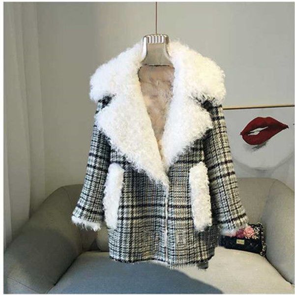 women's thicken lambswool coat winter warm coat jacket female plaid wool outwear, Black
women's thicken lambswool coat winter warm coat jacket female plaid wool outwear, Black