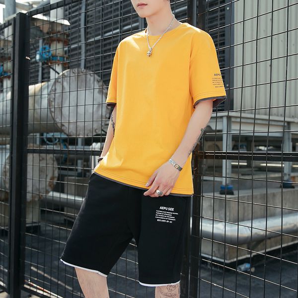 men's short-sleeved suit 2020 summer korean loose round neck t-shirt five-point shorts men's sports casual suit asian size m-3xl 14 colors
men's short-sleeved suit 2020 summer korean loose round neck t-shirt five-point shorts men's sports casual suit asian size m-3xl 14 colors