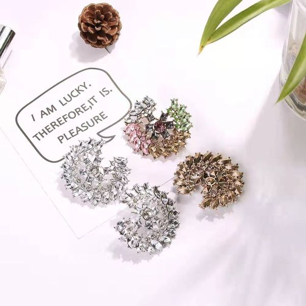 wholesale- diamonds dangle earrings for women colorful crystal charm ear studs luxury fashion chandelier earring engagement wedding jewelry, Silver
wholesale- diamonds dangle earrings for women colorful crystal charm ear studs luxury fashion chandelier earring engagement wedding jewelry, Silver