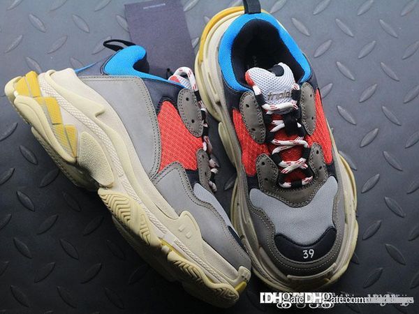 versions no.2balenciag20 triple s sneaker black red bred leather speed flat trainer trainers with original box
versions no.2balenciag20 triple s sneaker black red bred leather speed flat trainer trainers with original box