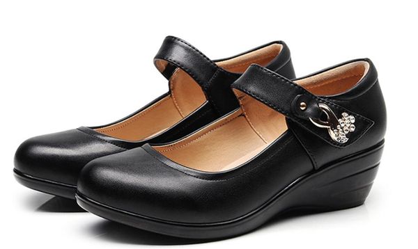 send 2018 new style round head shallow mouth slope heel thick bottom women's shoes, Black
send 2018 new style round head shallow mouth slope heel thick bottom women's shoes, Black