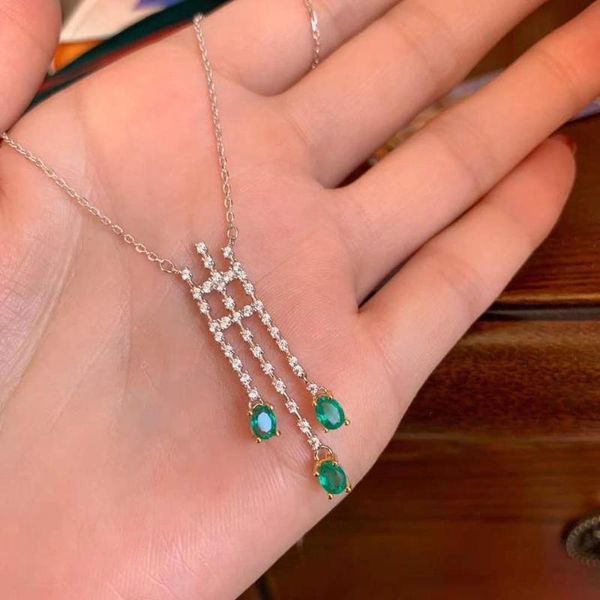 natural emerald gemstone simple chain arrangement necklace s925 sterling silver luxurious fashion fine jewelry for women
natural emerald gemstone simple chain arrangement necklace s925 sterling silver luxurious fashion fine jewelry for women