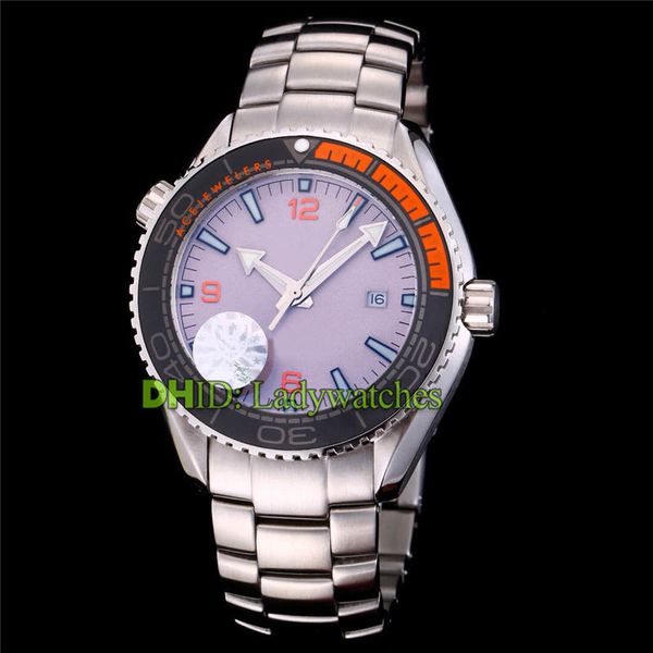 роскошные дизайнерские автоматические мужские часы 215.30.40.20.03.001 montre de luxe 316l стальной корпус браслет механический авто дата на, Slivery;brown
роскошные дизайнерские автоматические мужские часы 215.30.40.20.03.001 montre de luxe 316l стальной корпус браслет механический авто дата на, Slivery;brown