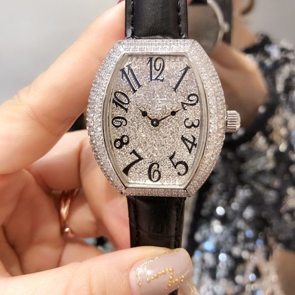 2019 алмазов часы 34x40mm 6 цвет новые элегантные модные женские часы женщина дизайнер роскошные часы montres люксусный налить femmes женщин, Slivery;brown
2019 алмазов часы 34x40mm 6 цвет новые элегантные модные женские часы женщина дизайнер роскошные часы montres люксусный налить femmes женщин, Slivery;brown