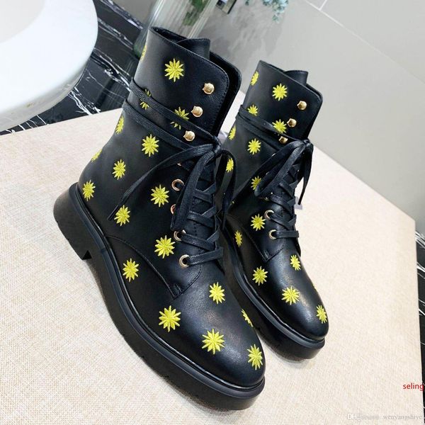 autumn and winter explosions fashionable wild women short boots natural rubber outsole size 35-40 factory direct original packaging
autumn and winter explosions fashionable wild women short boots natural rubber outsole size 35-40 factory direct original packaging