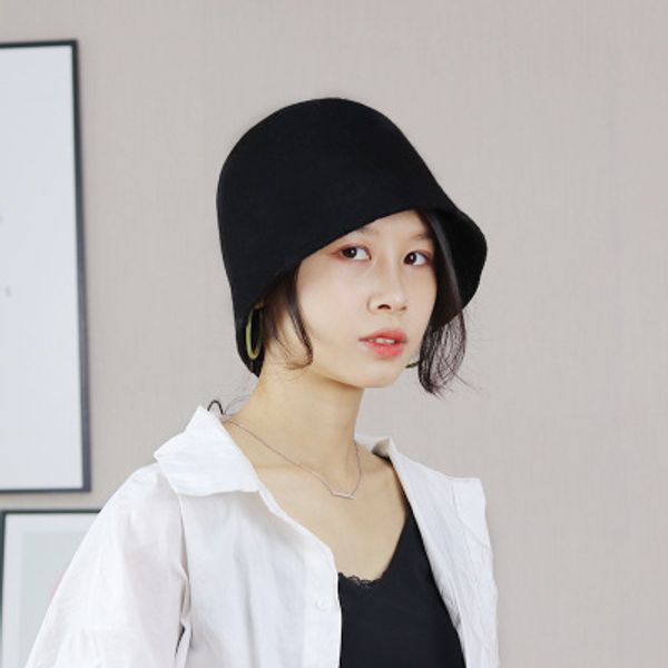 2020 abstinence style black wool basin hat. men and women autumn and winter retro bell hat. stylish monochromatic cap wool bucket cap
2020 abstinence style black wool basin hat. men and women autumn and winter retro bell hat. stylish monochromatic cap wool bucket cap
