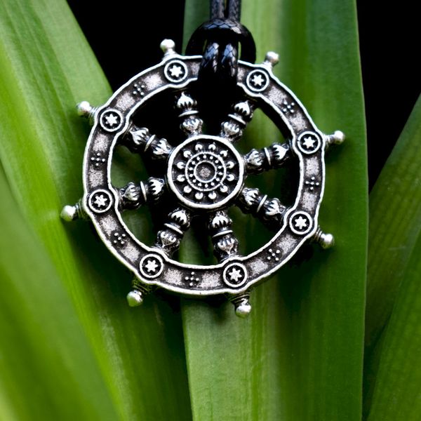 sanlan 1pcs dharma wheel of life samsara buddhist amulet pendant talisman, Silver
sanlan 1pcs dharma wheel of life samsara buddhist amulet pendant talisman, Silver