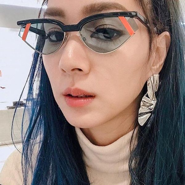 2020 latest women sunglasses semi rimless ladies cat eye sun glasses modern glamour fashion female sunglass, White;black
2020 latest women sunglasses semi rimless ladies cat eye sun glasses modern glamour fashion female sunglass, White;black