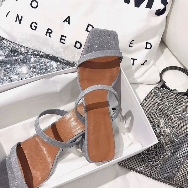 лето тапочки med heels party мулов обувь женская 2019 новых женщин дизайнер сандалии мода обувь женский сжатый pu дамы тапочек, Black
лето тапочки med heels party мулов обувь женская 2019 новых женщин дизайнер сандалии мода обувь женский сжатый pu дамы тапочек, Black
