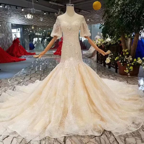 с плеча русалка свадебное платье элегантный фонарь рукава иллюзия о-образным вырезом труба невесты платья с вуалью и длинным поездом свадебн, White
с плеча русалка свадебное платье элегантный фонарь рукава иллюзия о-образным вырезом труба невесты платья с вуалью и длинным поездом свадебн, White