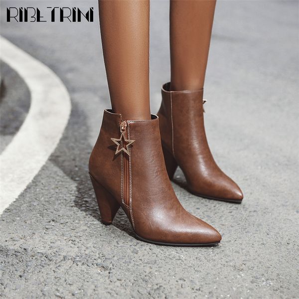 ribetrini new 35-47 office lady fashion metal decoration ankle shoes woman mature pointed toe boots women 2019 high heel boots, Black
ribetrini new 35-47 office lady fashion metal decoration ankle shoes woman mature pointed toe boots women 2019 high heel boots, Black