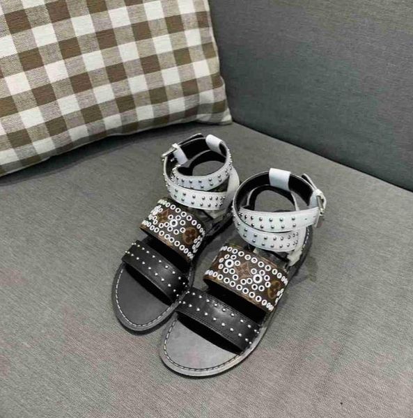 female designerluxury sandals designerslide summer beach shoes cowhide lining brandshoes slipper flip flop box qs38 2021509q
female designerluxury sandals designerslide summer beach shoes cowhide lining brandshoes slipper flip flop box qs38 2021509q