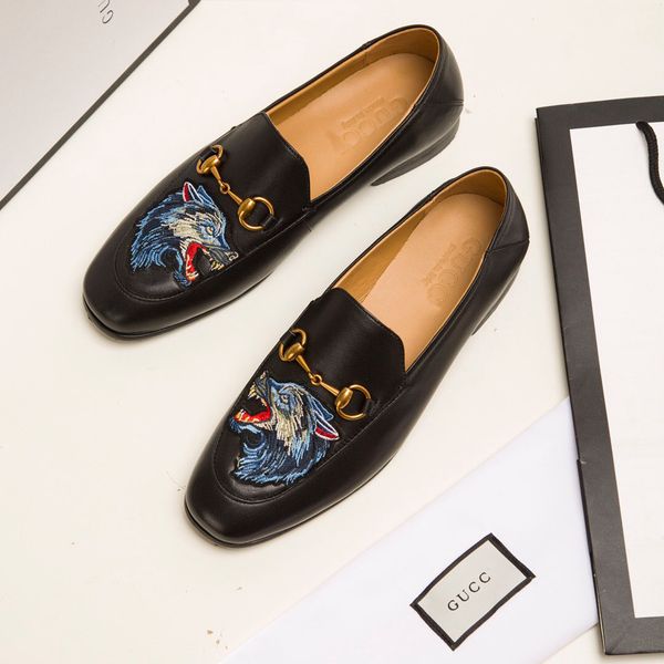 trainer men's dress shoes superstar fashion luxury designer luxury shoes classic makeup red and blue ribbon size 38-45 1105, Black
trainer men's dress shoes superstar fashion luxury designer luxury shoes classic makeup red and blue ribbon size 38-45 1105, Black