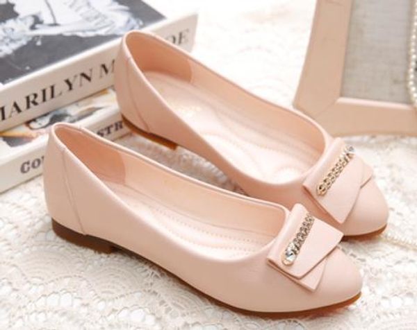 2019 women's shoes in spring and autumn with new style low heel round head water drill @188, Black
2019 women's shoes in spring and autumn with new style low heel round head water drill @188, Black