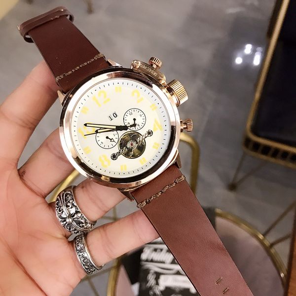 men watch mechanical movement large caliber full function three dials exquisite craft watch three hands modern fashion holiday gift watches, Slivery;brown
men watch mechanical movement large caliber full function three dials exquisite craft watch three hands modern fashion holiday gift watches, Slivery;brown