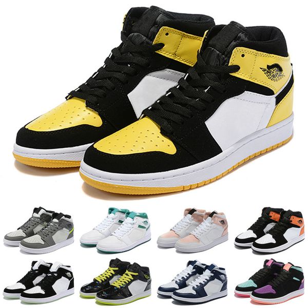 new 1 high og bred toe chicago kids basketball shoes spiderman unc mens homage to home royal blue men designer sneakers trainers, Black
new 1 high og bred toe chicago kids basketball shoes spiderman unc mens homage to home royal blue men designer sneakers trainers, Black