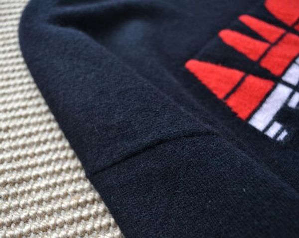 women sweater 2019 autumn / winter round neck letter printing women cashmere sweater, White;black
women sweater 2019 autumn / winter round neck letter printing women cashmere sweater, White;black