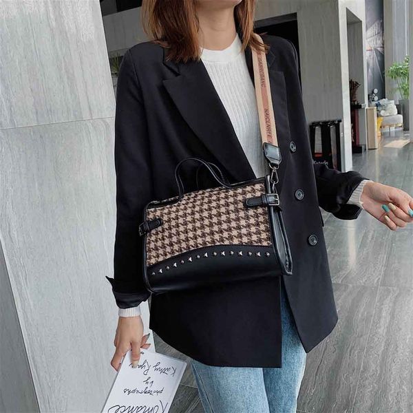 pu leather handbags for women casual female shoulder bag crossbody bag ladies large rivet messenger bags autumn new arrival
pu leather handbags for women casual female shoulder bag crossbody bag ladies large rivet messenger bags autumn new arrival
