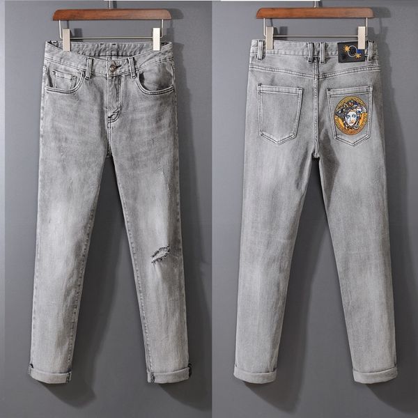 2020 wholesale classic new style pants jeans designer pants mens slim straight biker skinny loophole jeans men women ripped jeans, Blue
2020 wholesale classic new style pants jeans designer pants mens slim straight biker skinny loophole jeans men women ripped jeans, Blue