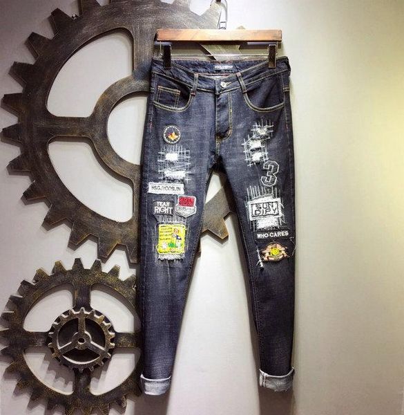 2020 luxury designer mens jeans denim fashion cartoon embroidery brand pants mens jean motorcycle bike jeans high street designer pant, Blue
2020 luxury designer mens jeans denim fashion cartoon embroidery brand pants mens jean motorcycle bike jeans high street designer pant, Blue