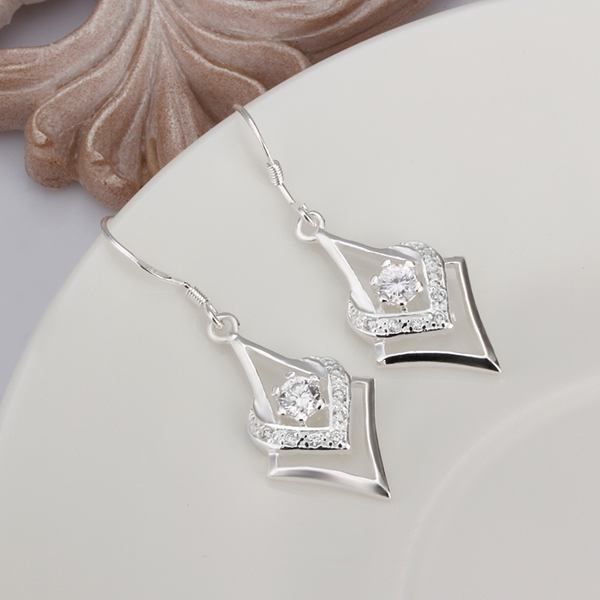 bridal jewelry silver color exquisite gorgeous fashion charm women wedding caring dense set zircon silver earrings e444
bridal jewelry silver color exquisite gorgeous fashion charm women wedding caring dense set zircon silver earrings e444