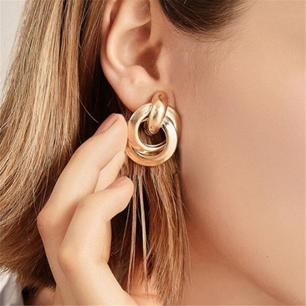 new trendy gold twisted small stud earrings 2019 metal statement earring prisoner classic minimalist beautiful jewelry, Golden
new trendy gold twisted small stud earrings 2019 metal statement earring prisoner classic minimalist beautiful jewelry, Golden