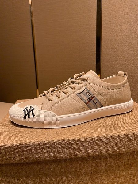 four seasons 2020 board shoes men's fashion trend men's wild lightweight casual flat breathable leather basketball shoes, Red;white
four seasons 2020 board shoes men's fashion trend men's wild lightweight casual flat breathable leather basketball shoes, Red;white
