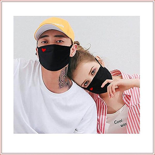 1/2 pcs cotton facemask couple 2020 washable and reusable mouth face maske new black heart print breathable maska drop shipping 
1/2 pcs cotton facemask couple 2020 washable and reusable mouth face maske new black heart print breathable maska drop shipping