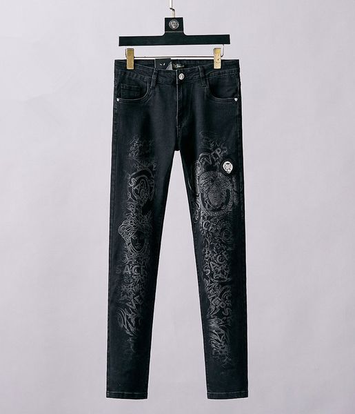 2020 luxury designer mens jeans denim fashion simple medusa brand pants classic mens jean motorcycle bike jeans high street designer pant, Blue
2020 luxury designer mens jeans denim fashion simple medusa brand pants classic mens jean motorcycle bike jeans high street designer pant, Blue