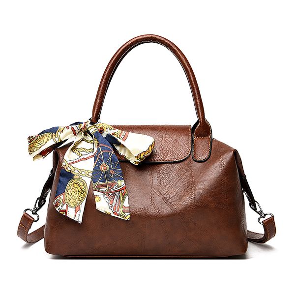 new mulheres bolsas de couro do vintage macio couro feminino crossbody sacos de ombro senhoras alta capacidade sacos alça
new mulheres bolsas de couro do vintage macio couro feminino crossbody sacos de ombro senhoras alta capacidade sacos alça