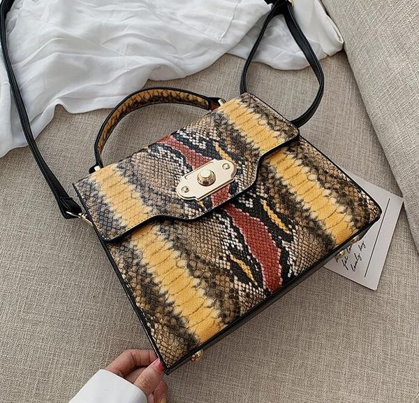 дизайнер женщины серпантин crossbody luxury lady vintage сумки fashion square стопорные контрастного цвета сумки
дизайнер женщины серпантин crossbody luxury lady vintage сумки fashion square стопорные контрастного цвета сумки