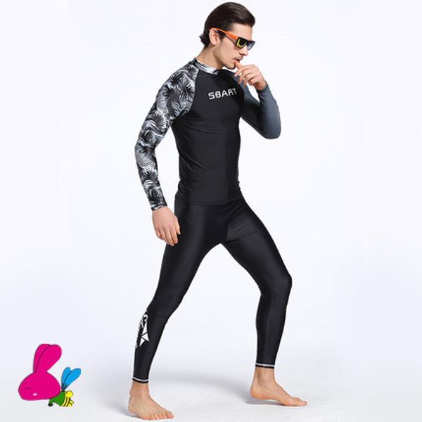 men summer beach swimwear rash guard man sun protection surfing suits male long sleeve printed swimming t shirt / leggings 
men summer beach swimwear rash guard man sun protection surfing suits male long sleeve printed swimming t shirt / leggings