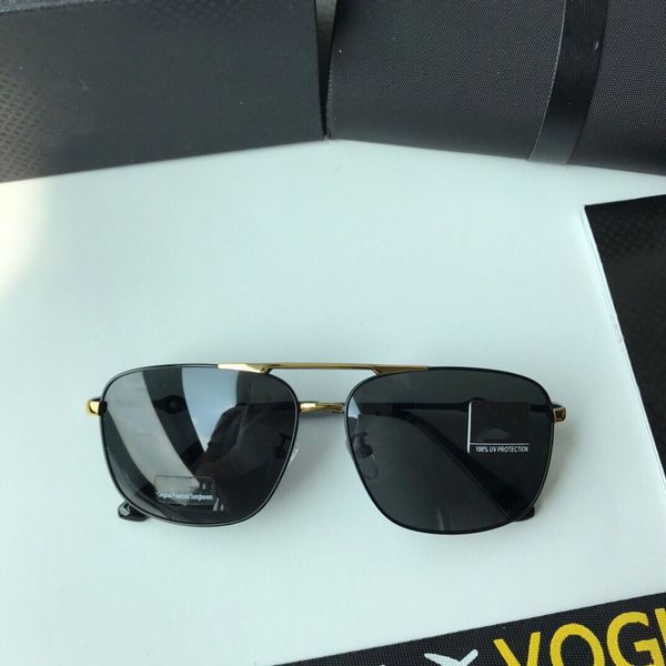designer sunglasses men's business polarizer show men's unique charm highlight the fashion atmosphere exquisite gifts for men, White;black
designer sunglasses men's business polarizer show men's unique charm highlight the fashion atmosphere exquisite gifts for men, White;black