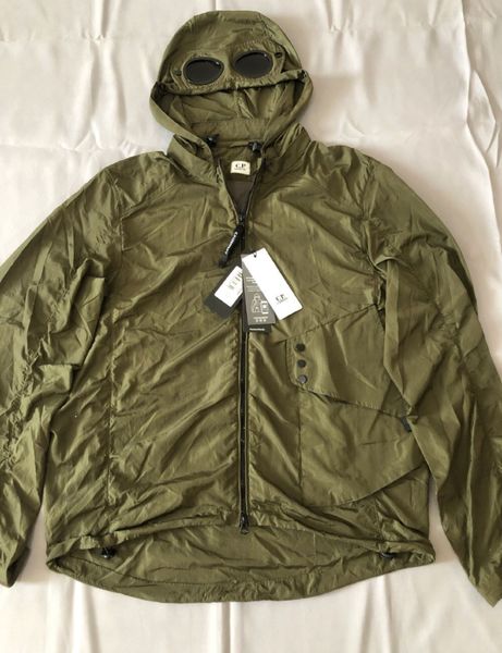 2 веа два екла cp company кђѬка меалла нейлон cp веѬовка на окѬом воздђе мђж, Black;brown
2 веа два екла cp company кђѬка меалла нейлон cp веѬовка на окѬом воздђе мђж, Black;brown