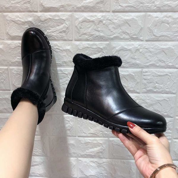 old mother female ladies flat shoes snow boots plush fur winter warm cow genuine leather women ankle boots size 34-41, Black
old mother female ladies flat shoes snow boots plush fur winter warm cow genuine leather women ankle boots size 34-41, Black