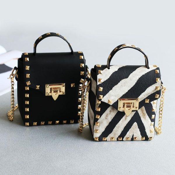 fashion zebra animal pattern women pu leather handbags female shoulder bags with rivet mini casual crossbody bag for lady
fashion zebra animal pattern women pu leather handbags female shoulder bags with rivet mini casual crossbody bag for lady