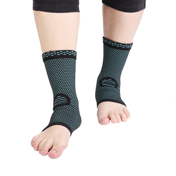 ankle support sports basketball football running cycling protective anti-sprain gear accessories, Blue;black
ankle support sports basketball football running cycling protective anti-sprain gear accessories, Blue;black