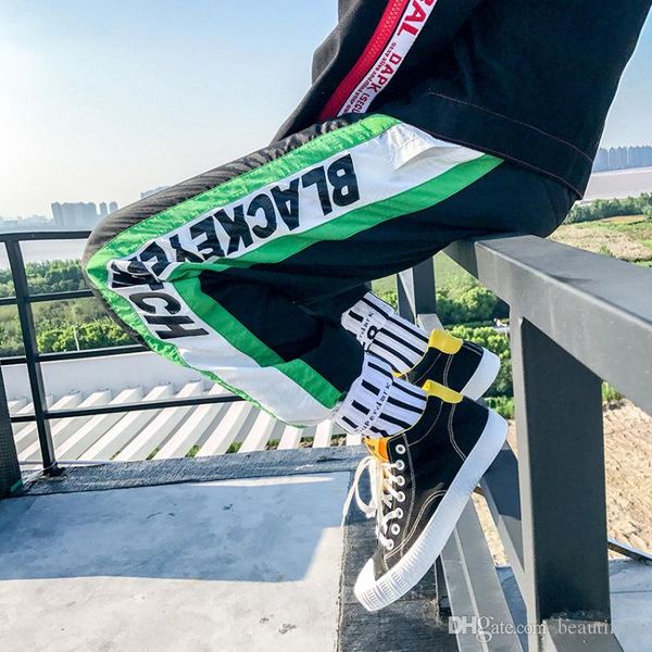 2017 autumn personality hip hop hit color pants upon men's leisure pants haren all-match youth tide brand, Black;white
2017 autumn personality hip hop hit color pants upon men's leisure pants haren all-match youth tide brand, Black;white