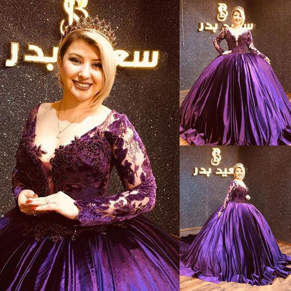 velvet quinceanera dresses long sleeves evening dresses v neck ball gown applique lace prom dresses plus size party bridal gowns 187, Blue;red
velvet quinceanera dresses long sleeves evening dresses v neck ball gown applique lace prom dresses plus size party bridal gowns 187, Blue;red