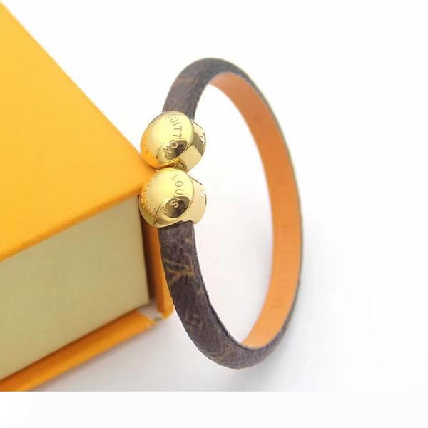 luxury bracelet round genuine leather bracelets with gold round buckle women bracelet flower print pulseira brand named jewelry, Golden;silver
luxury bracelet round genuine leather bracelets with gold round buckle women bracelet flower print pulseira brand named jewelry, Golden;silver